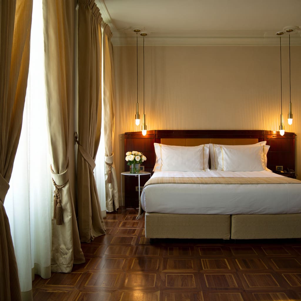 İstanbul'da lüks otel perdeleri