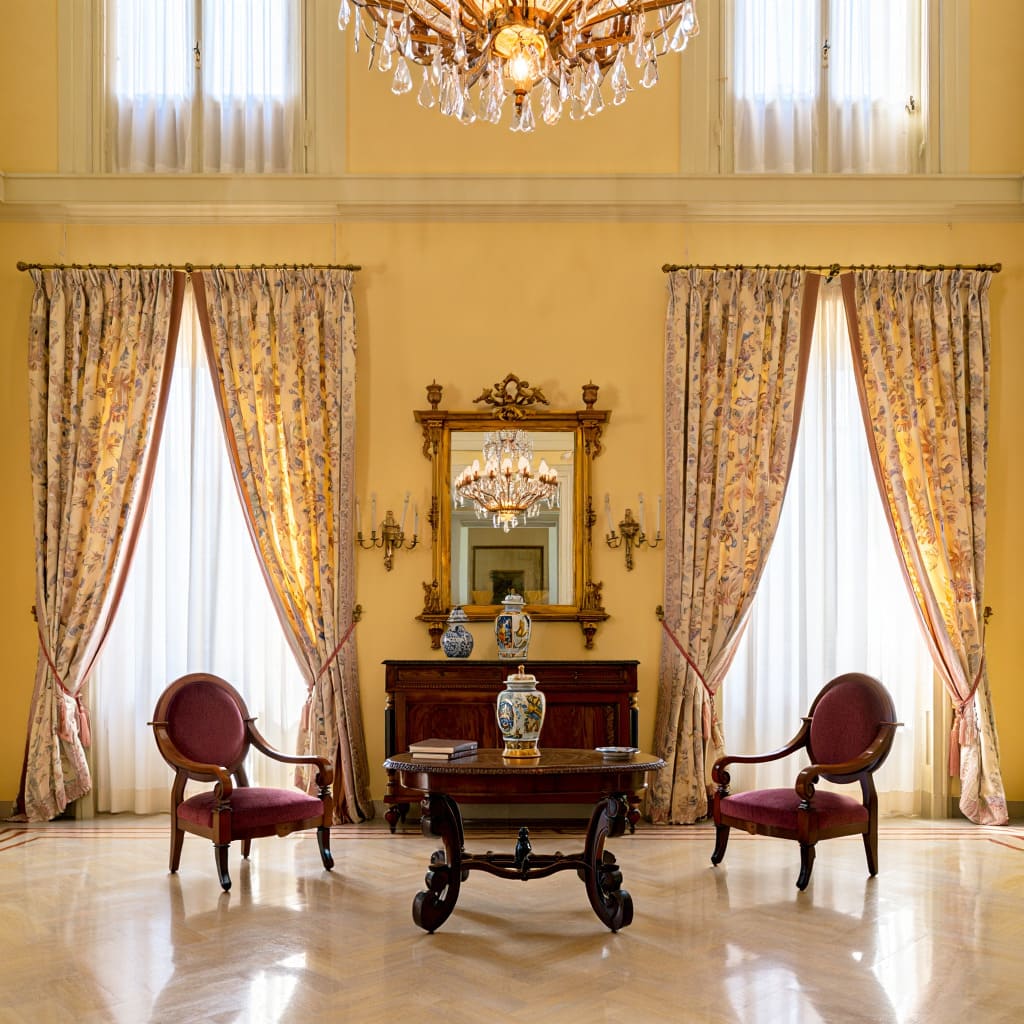 Bebek'te klasik villa